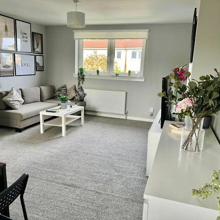 Clydebank Brand New 3Bdr Home, Glasgow Exteriör bild