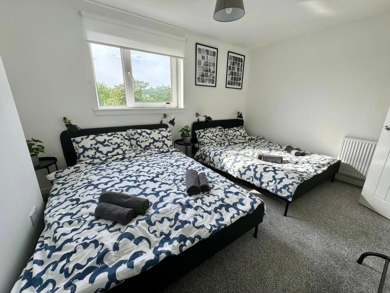 Clydebank Brand New 3Bdr Home, Glasgow Exteriör bild