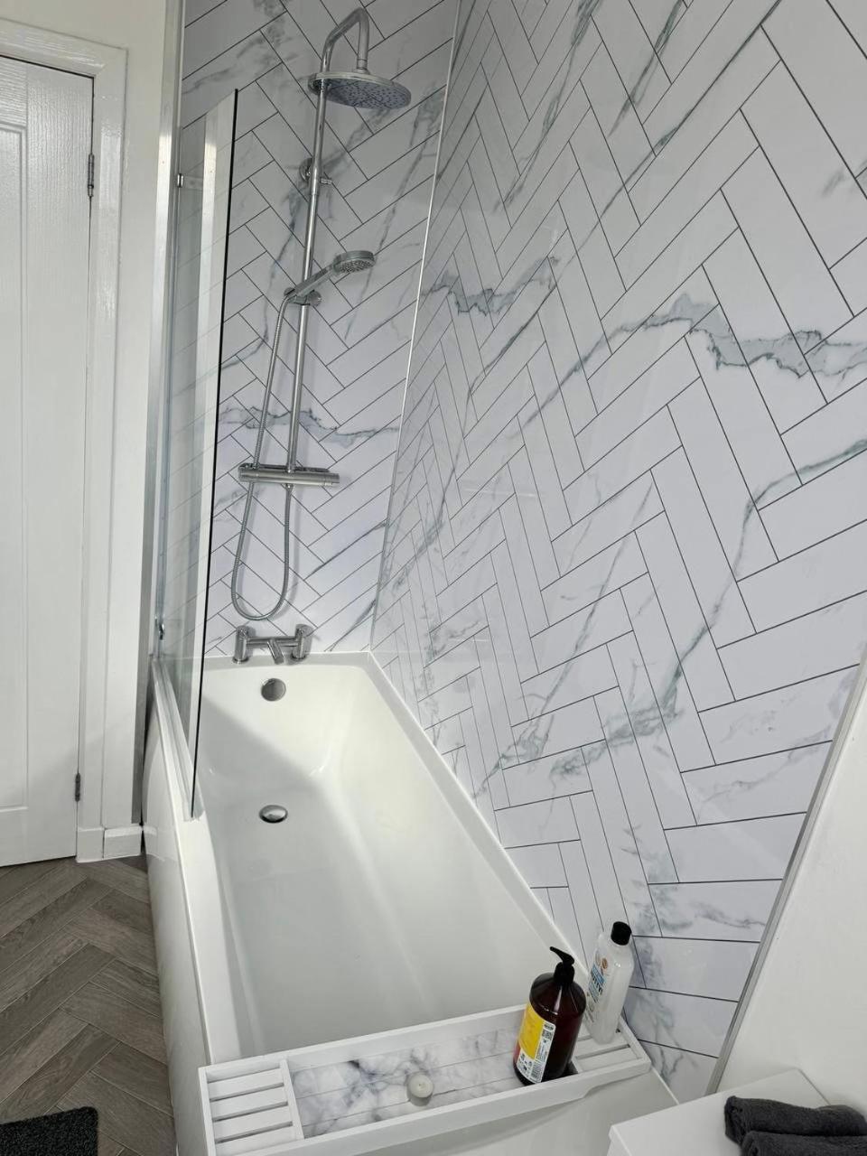 Clydebank Brand New 3Bdr Home, Glasgow Exteriör bild