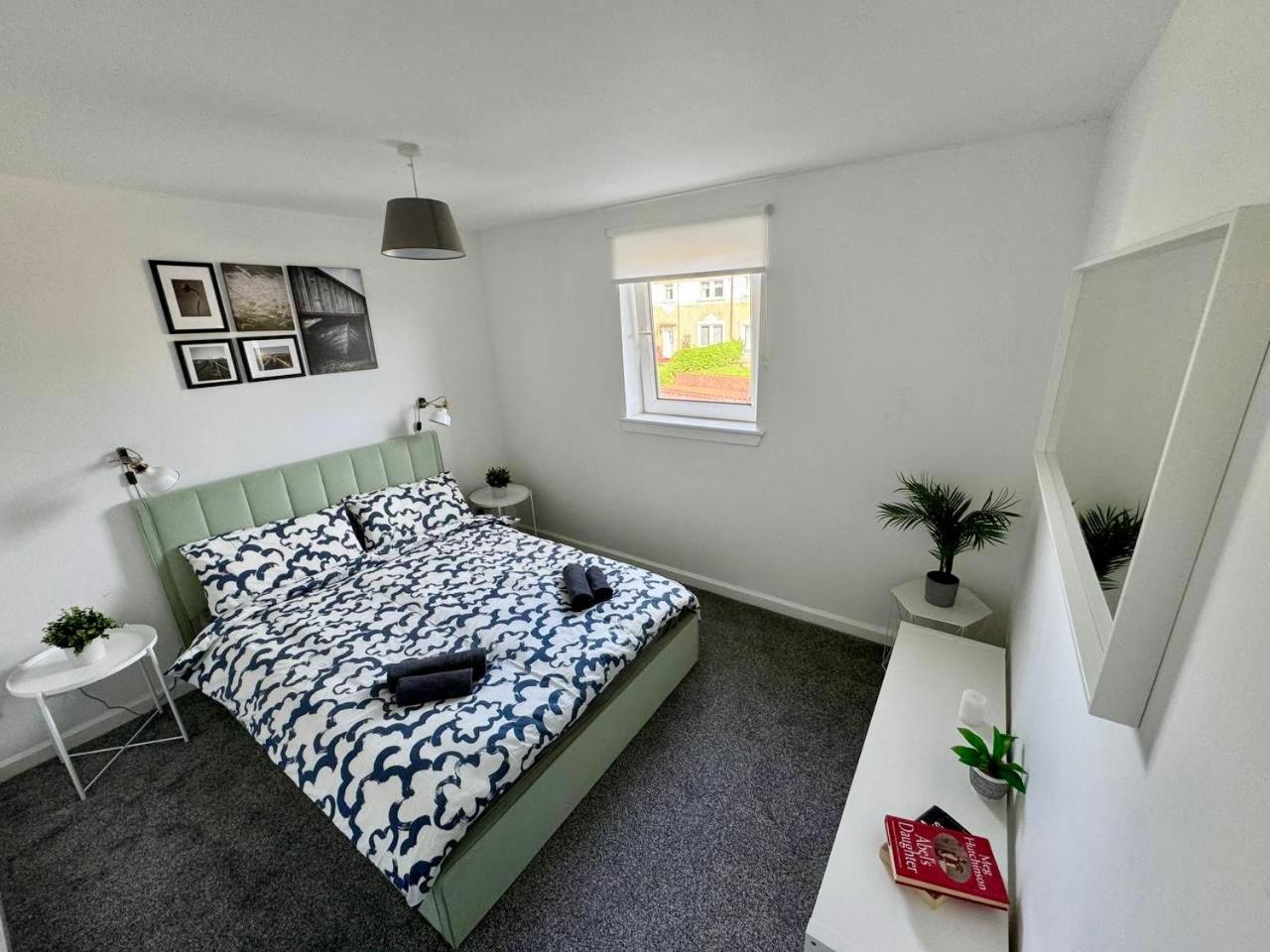 Clydebank Brand New 3Bdr Home, Glasgow Exteriör bild