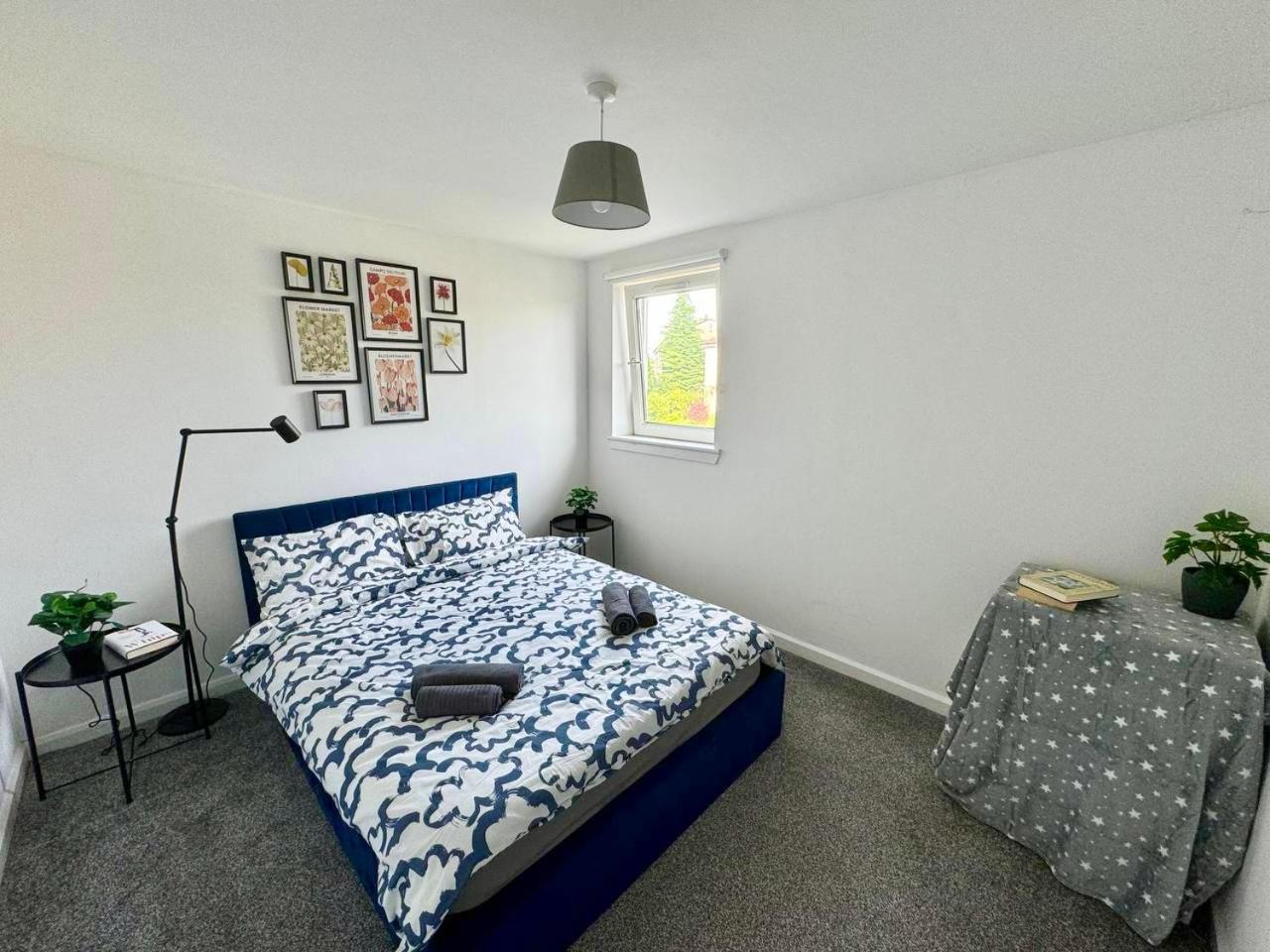 Clydebank Brand New 3Bdr Home, Glasgow Exteriör bild