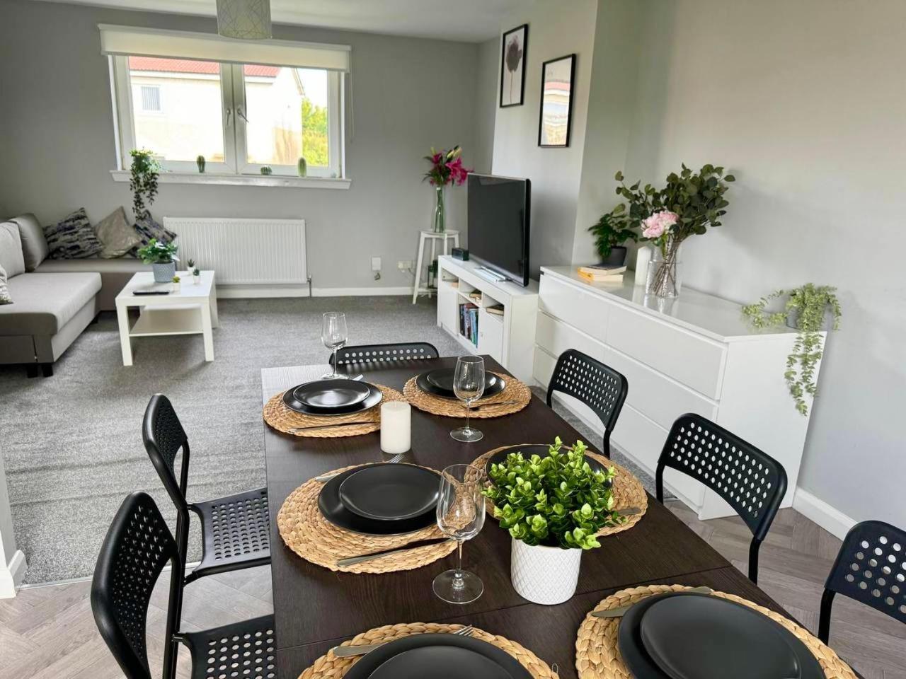 Clydebank Brand New 3Bdr Home, Glasgow Exteriör bild