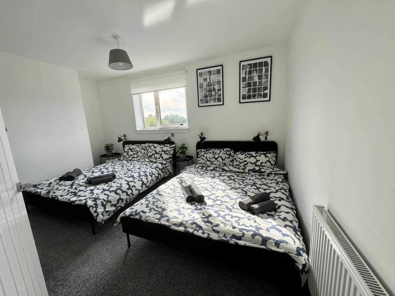 Clydebank Brand New 3Bdr Home, Glasgow Exteriör bild